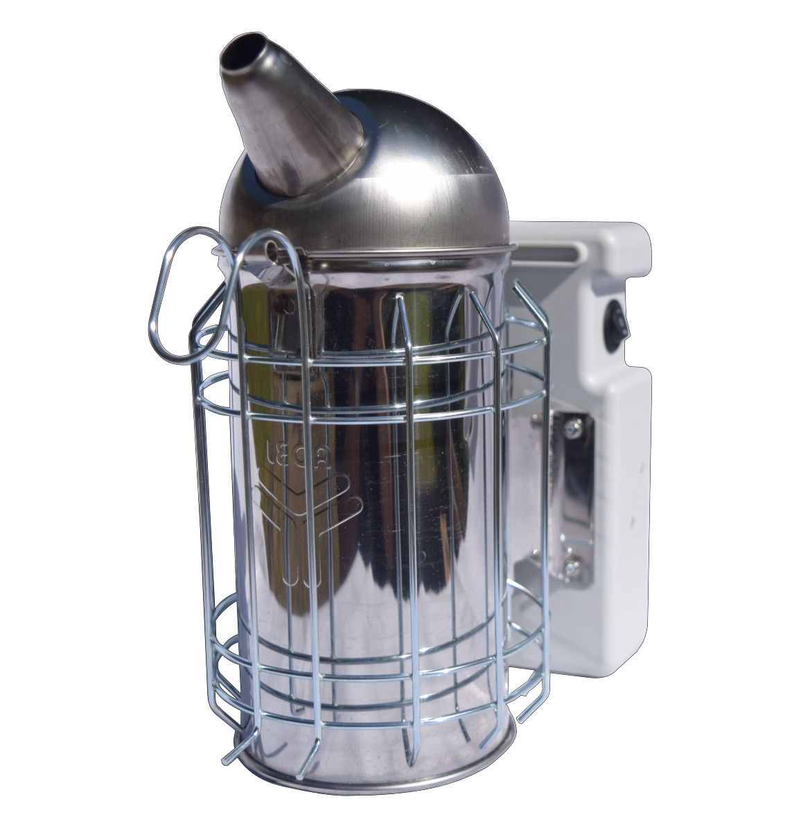 Zephyr, l'enfumoir pour abeilles à soufflerie électrique qui simplifie la vie des apiculteurs.