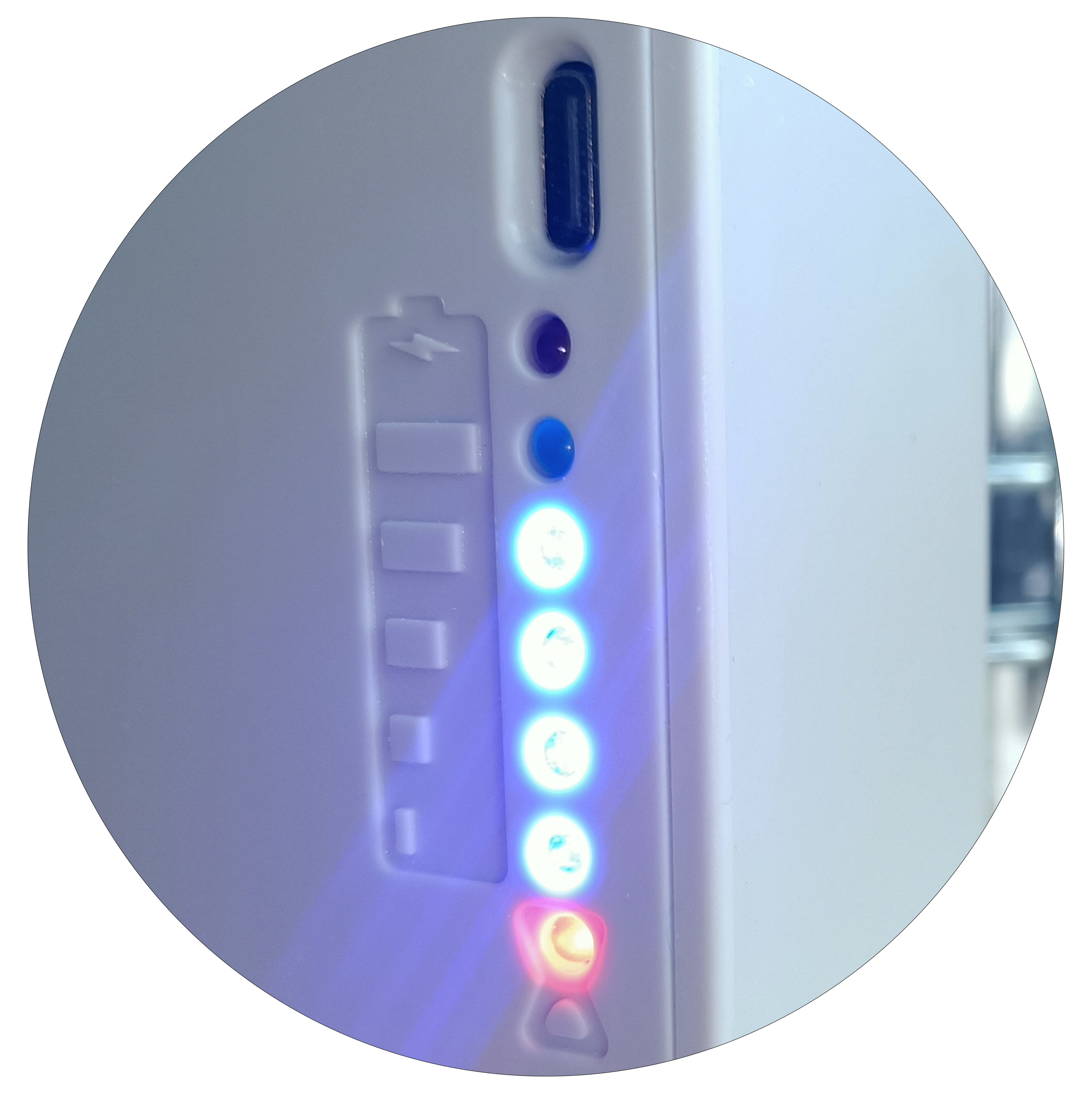 Zephyr, l'enfumoir pour abeilles à soufflerie électrique facile à utiliser.